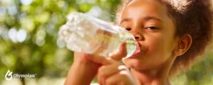 kids drinking water (2)